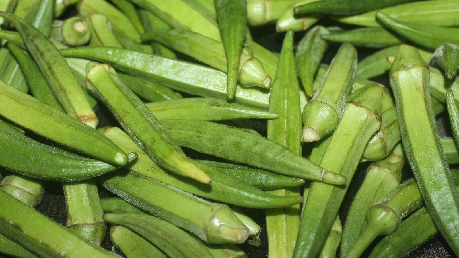 mature okra pods